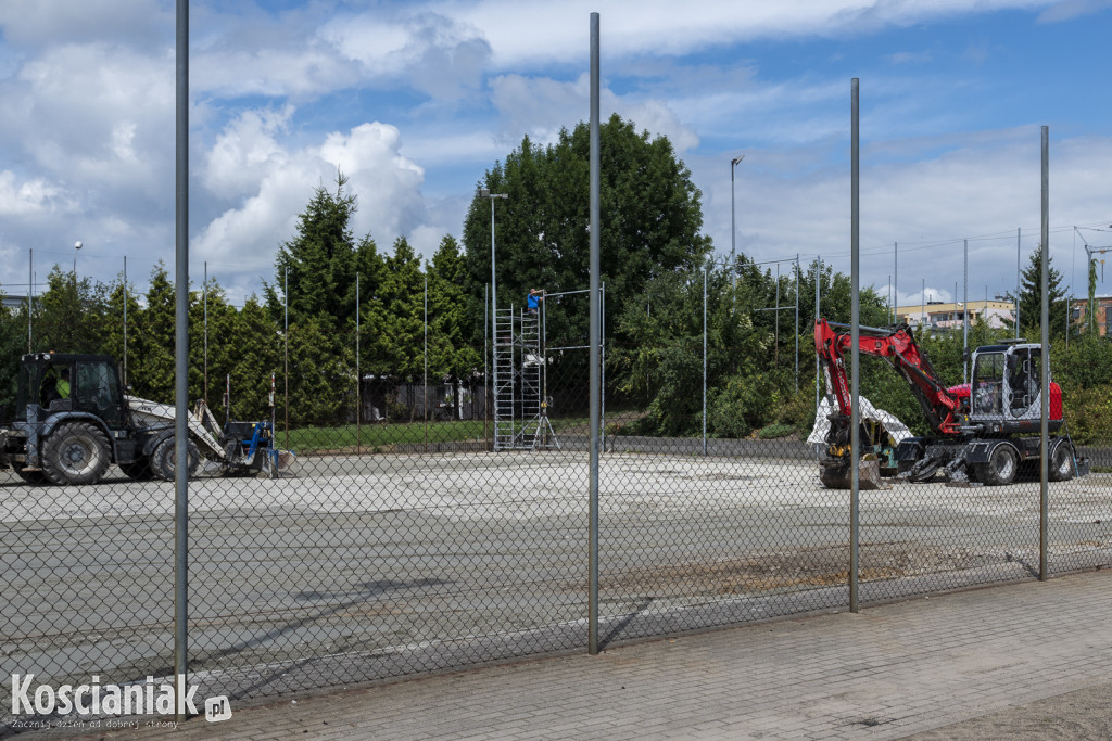 Trwa modernizacja Orlików przy Wyzwolenia