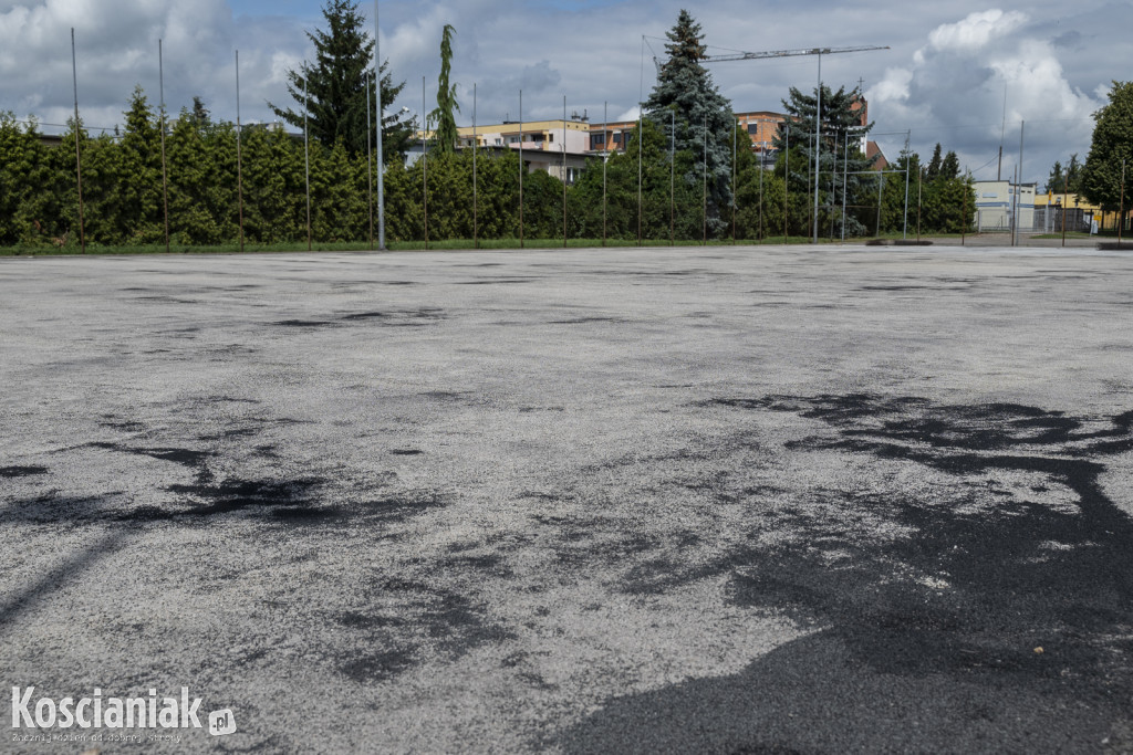 Trwa modernizacja Orlików przy Wyzwolenia