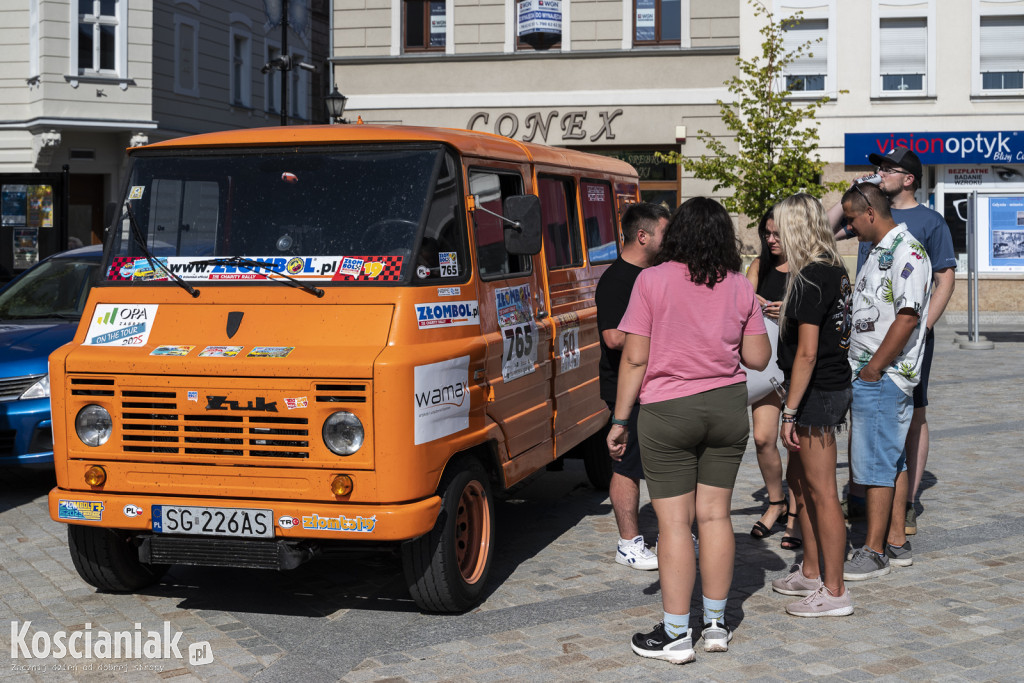 Rajd Wiatraka wystartował z kościańskiego Rynku