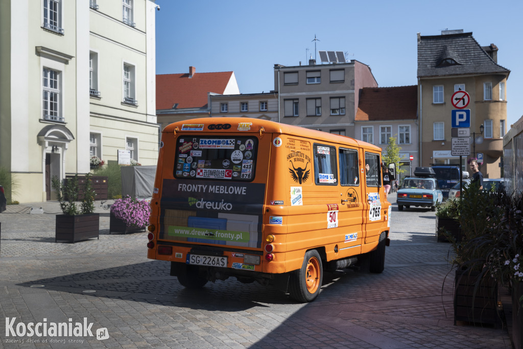 Rajd Wiatraka wystartował z kościańskiego Rynku
