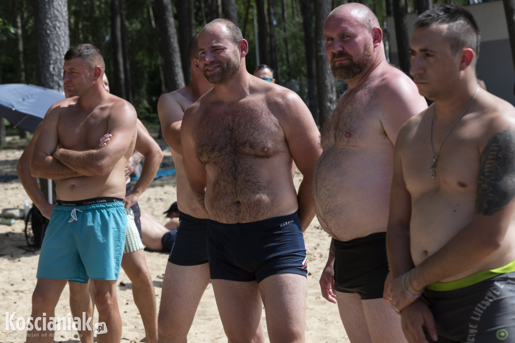 Konkurs na najszybszy zjazd ze zjeżdżalni wodnej