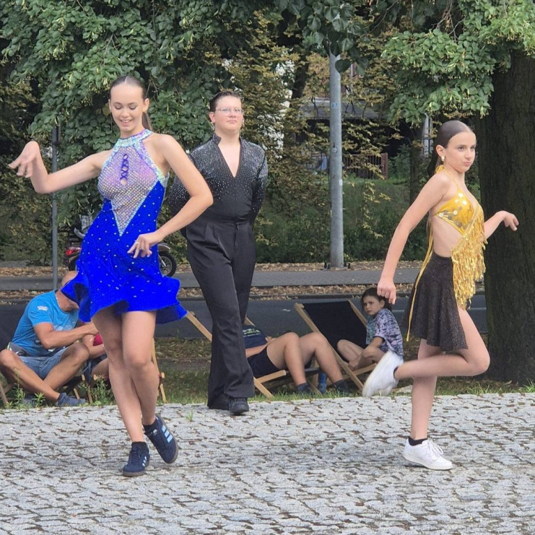 Operetka i taniec na Placu Wolności