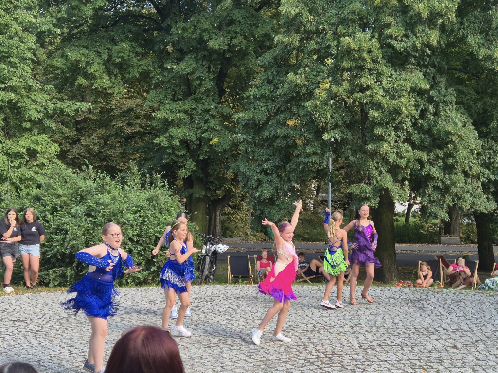 Operetka i taniec na Placu Wolności