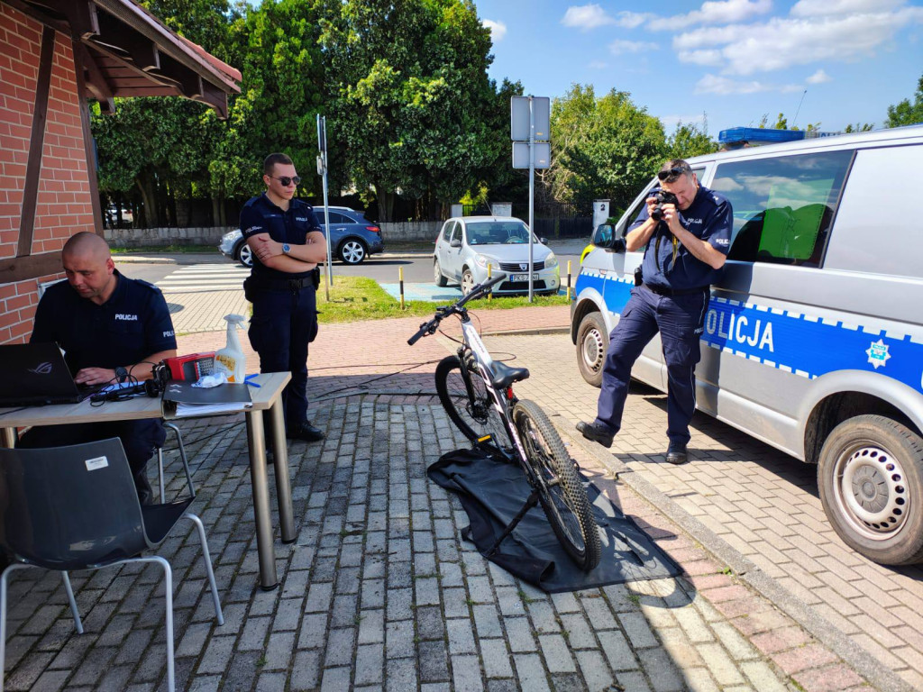 Policja na Moto Pikniku w Śmiglu