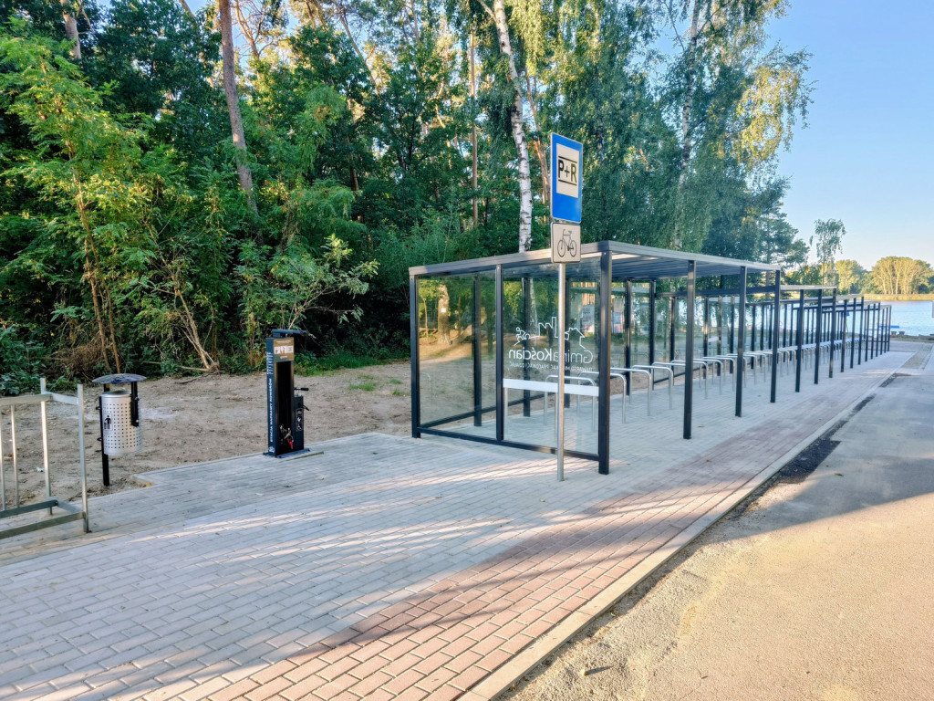 Większy parking dla rowerów w Nowym Dębcu