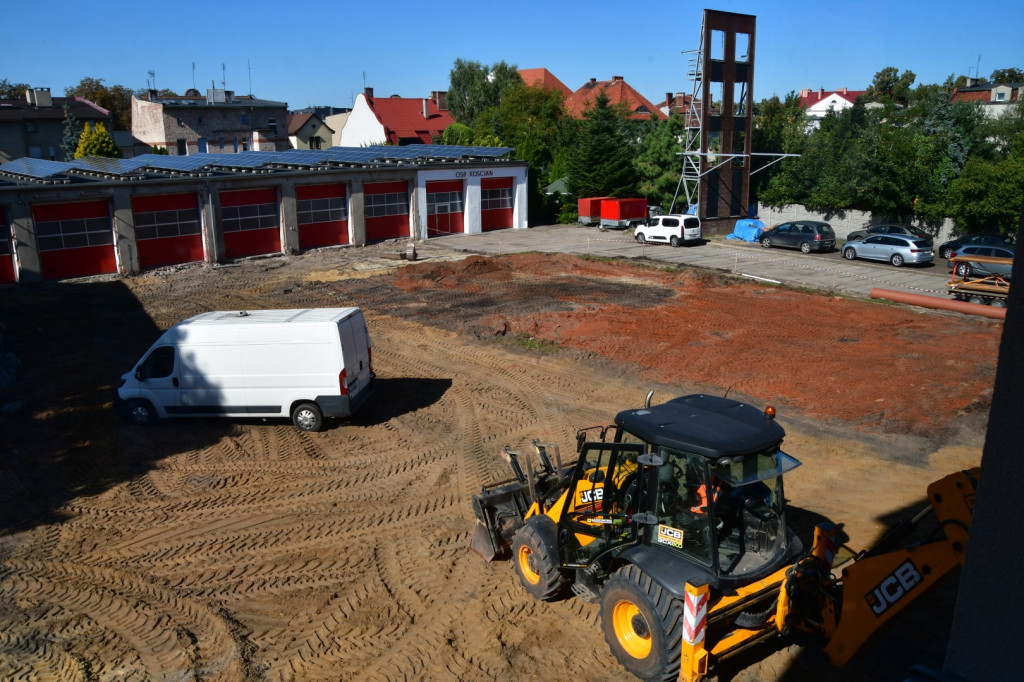 Remont placu manewrowego przy strażnicy