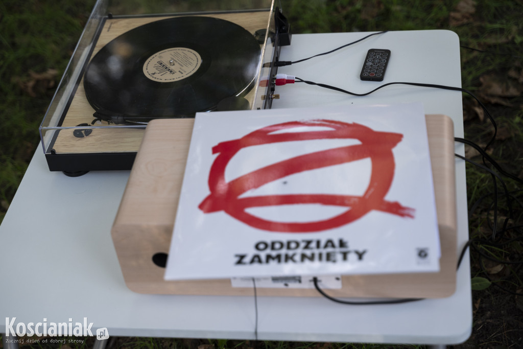„Historia jednej płyty” – Oddział Zamknięty