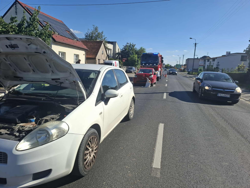 Kolizja w Kiełczewie. Najechała na tył Fiata