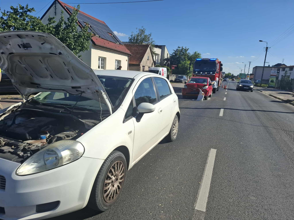 Kolizja w Kiełczewie. Najechała na tył Fiata