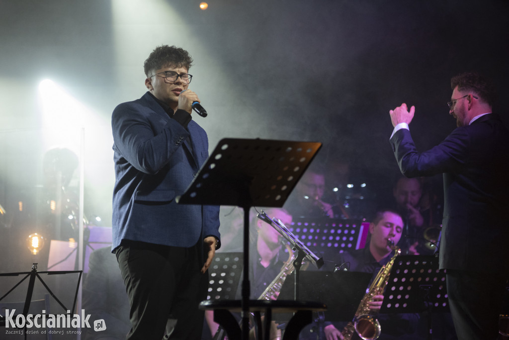 Koncert orkiestry z udziałem Andrzeja Piasecznego