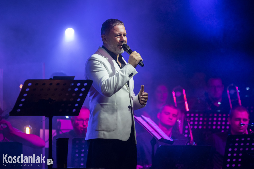 Koncert orkiestry z udziałem Andrzeja Piasecznego