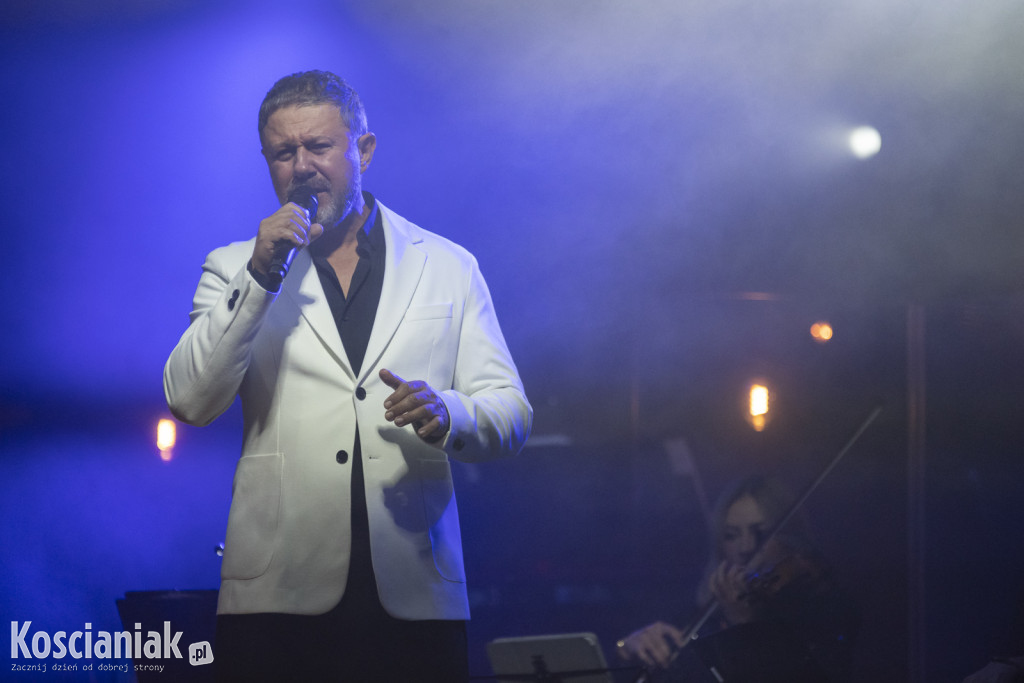 Koncert orkiestry z udziałem Andrzeja Piasecznego