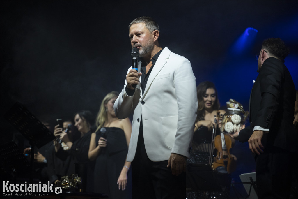 Koncert orkiestry z udziałem Andrzeja Piasecznego