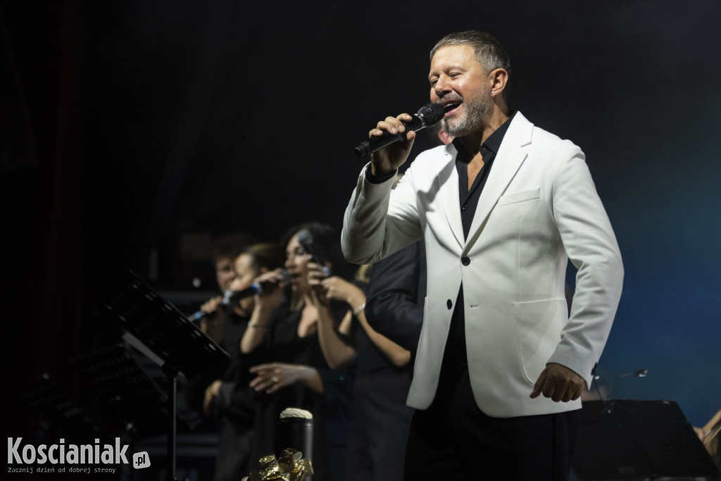 Koncert orkiestry z udziałem Andrzeja Piasecznego