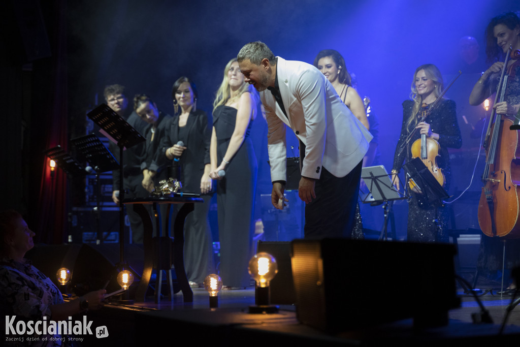 Koncert orkiestry z udziałem Andrzeja Piasecznego