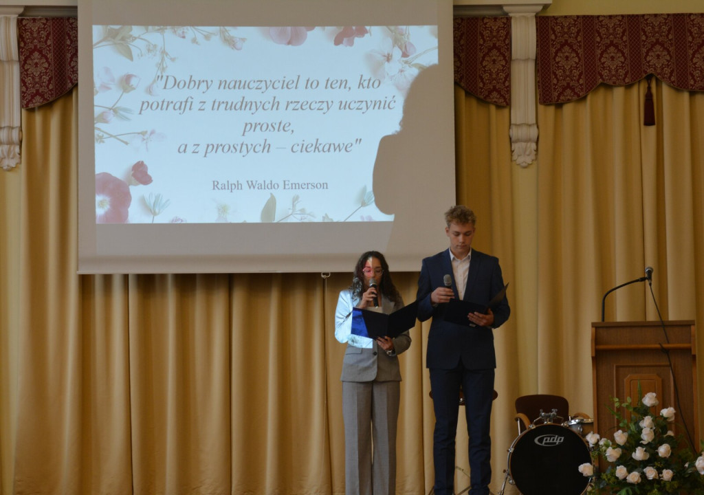 Nagrody dla nauczycieli i pracowników oświaty