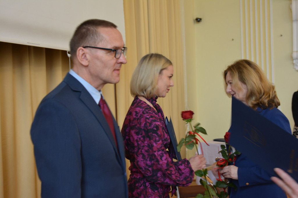Nagrody dla nauczycieli i pracowników oświaty
