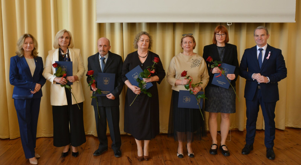 Nagrody dla nauczycieli i pracowników oświaty