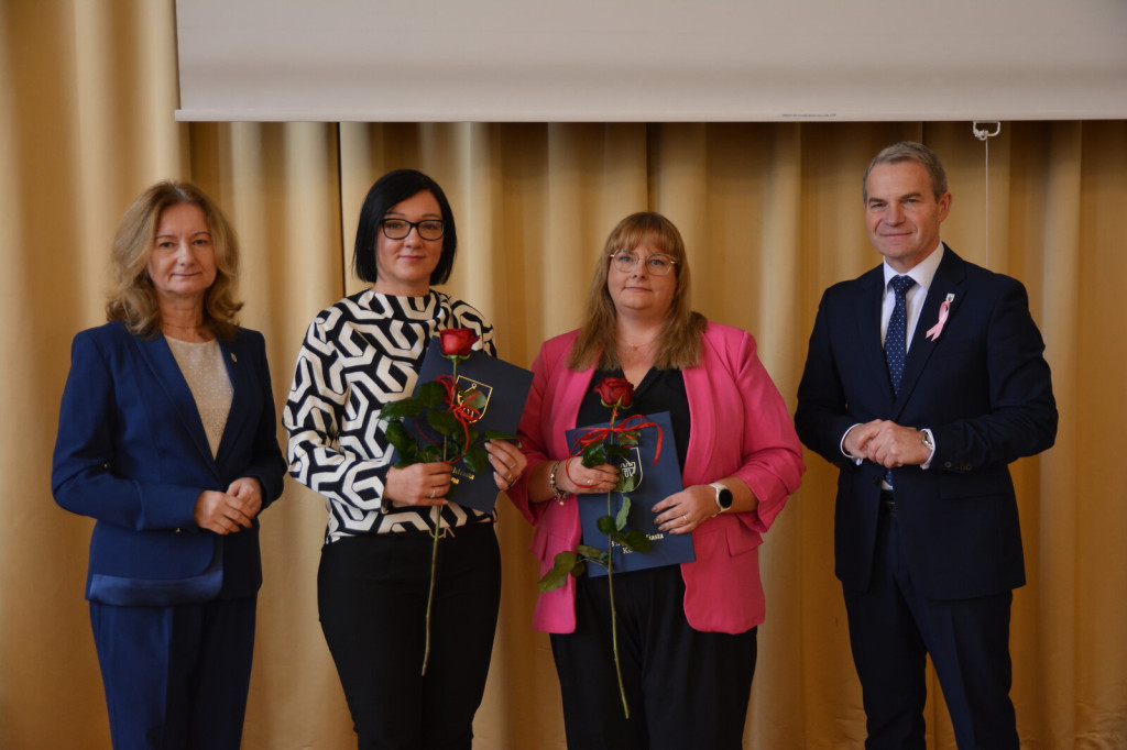 Nagrody dla nauczycieli i pracowników oświaty