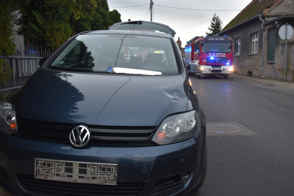 Rowerzysta zderzył się z samochodem w Śmiglu