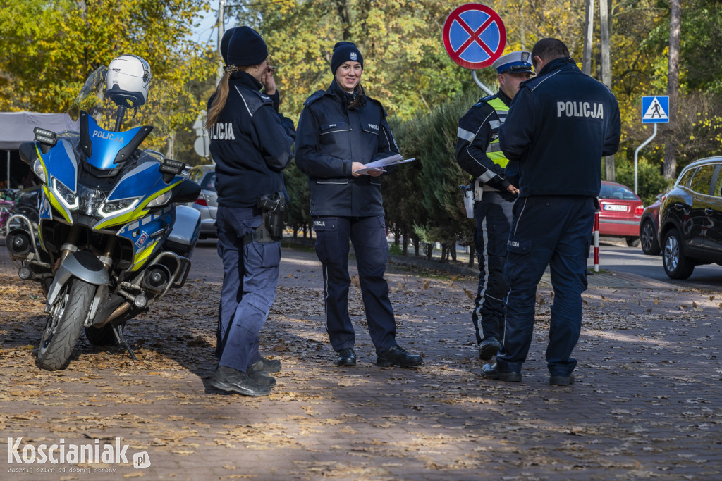 Tłumy na kościańskich cmentarzach