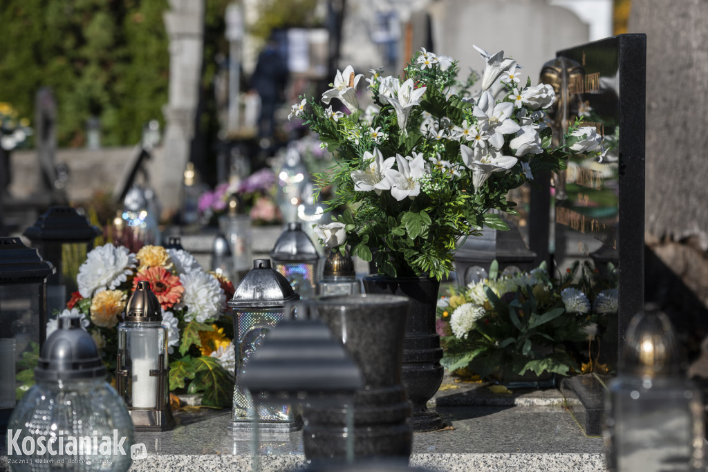 Tłumy na kościańskich cmentarzach