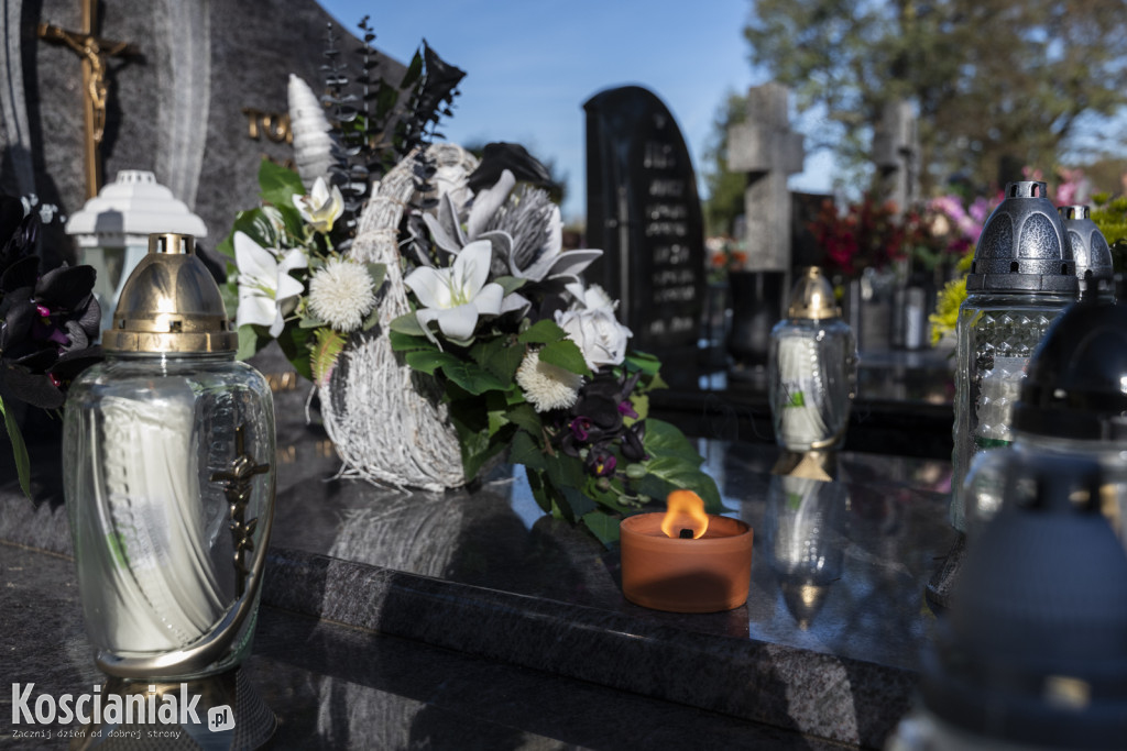 Tłumy na kościańskich cmentarzach