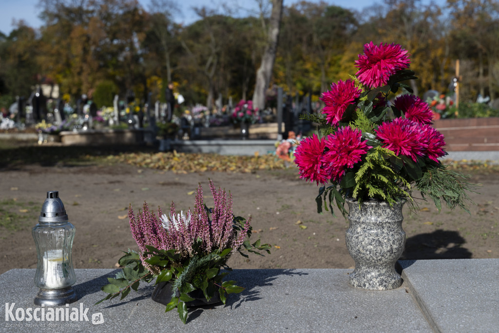 Tłumy na kościańskich cmentarzach
