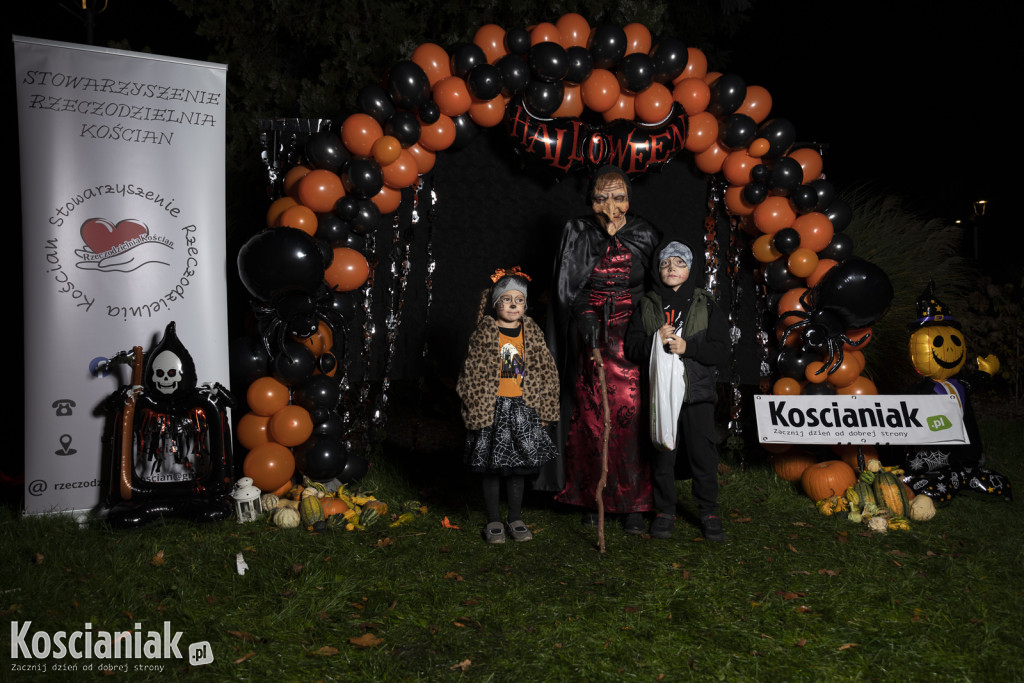 Halloweenowa fotościanka Kościaniaka