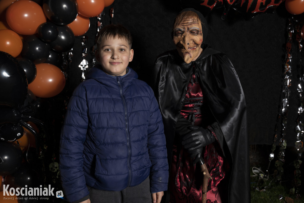 Halloweenowa fotościanka Kościaniaka