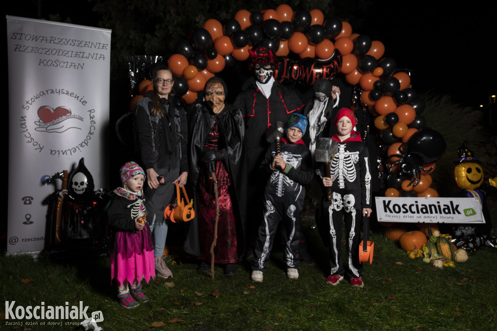 Halloweenowa fotościanka Kościaniaka