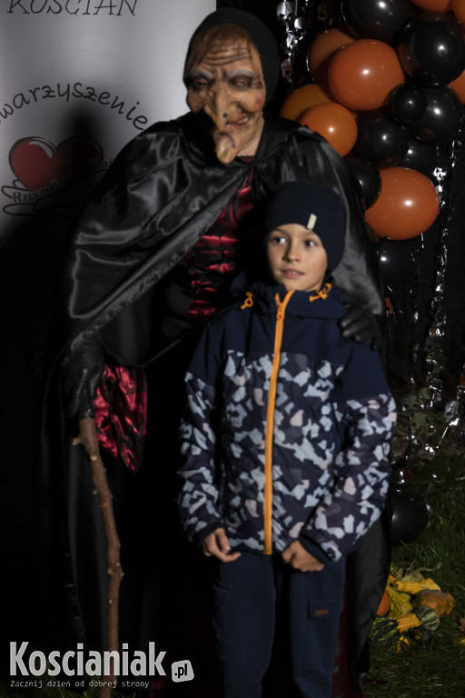 Halloweenowa fotościanka Kościaniaka