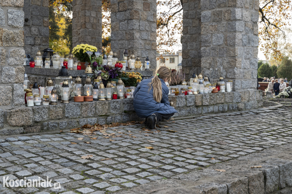 Uroczystość Wszystkich Świętych na kościańskich cmentarzach