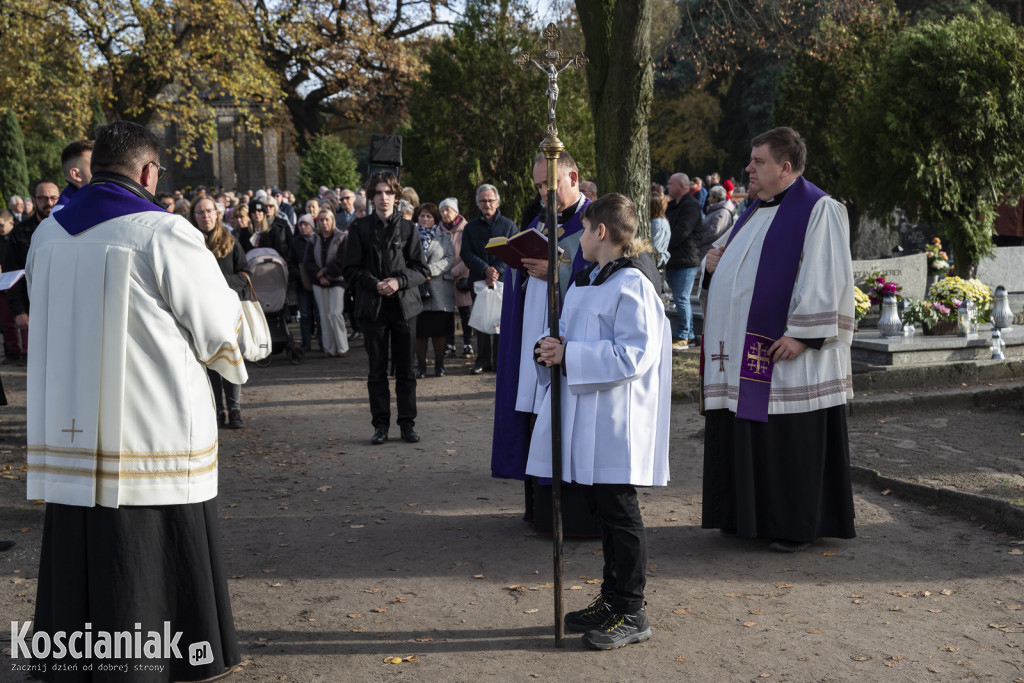 Uroczystość Wszystkich Świętych na kościańskich cmentarzach