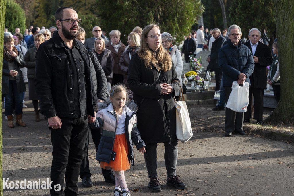Uroczystość Wszystkich Świętych na kościańskich cmentarzach