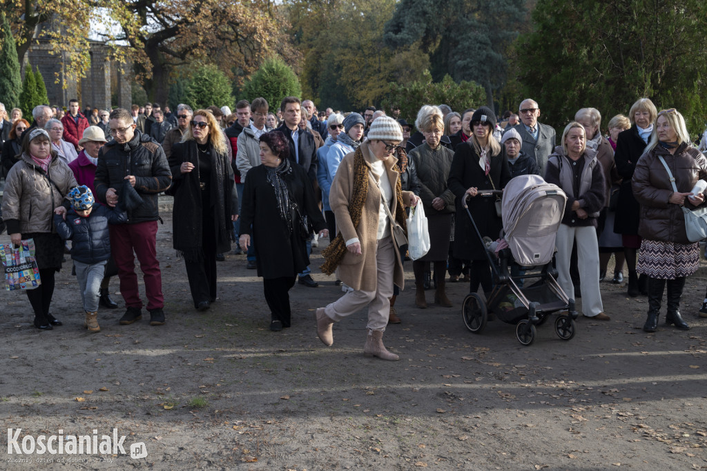 Uroczystość Wszystkich Świętych na kościańskich cmentarzach