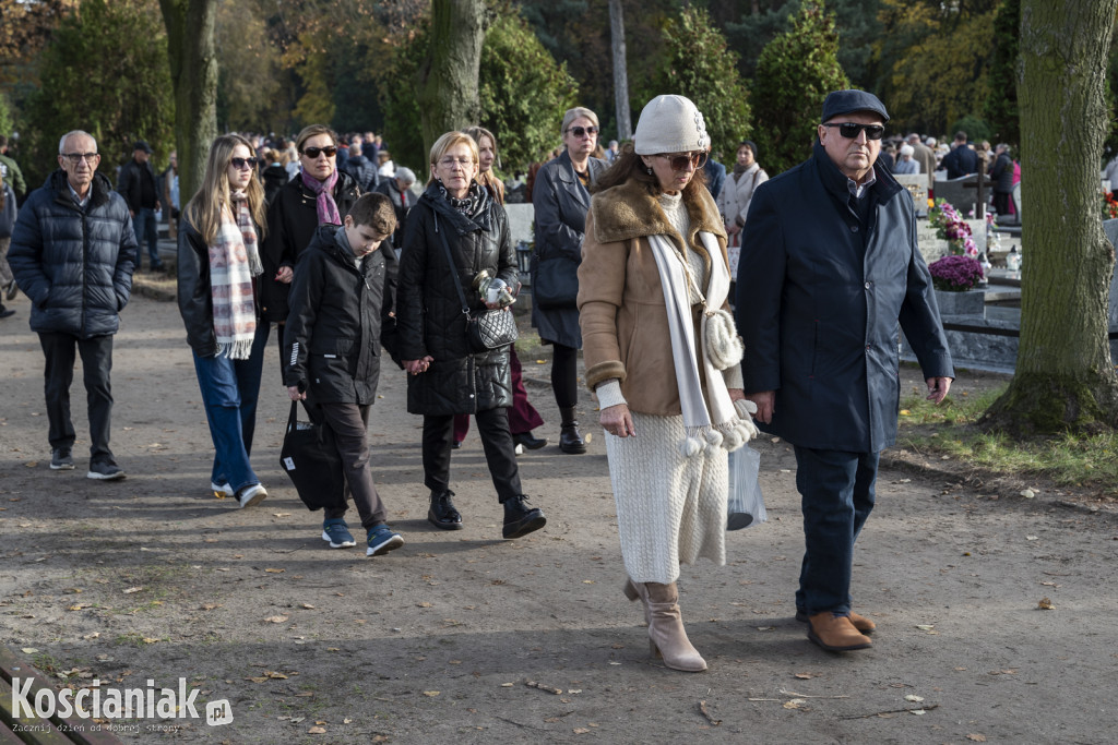 Uroczystość Wszystkich Świętych na kościańskich cmentarzach