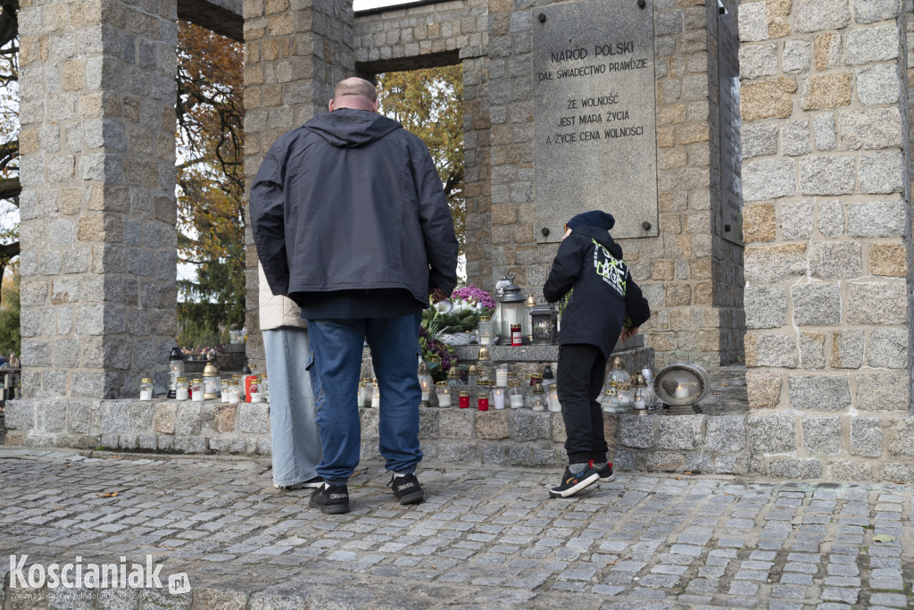 Uroczystość Wszystkich Świętych na kościańskich cmentarzach