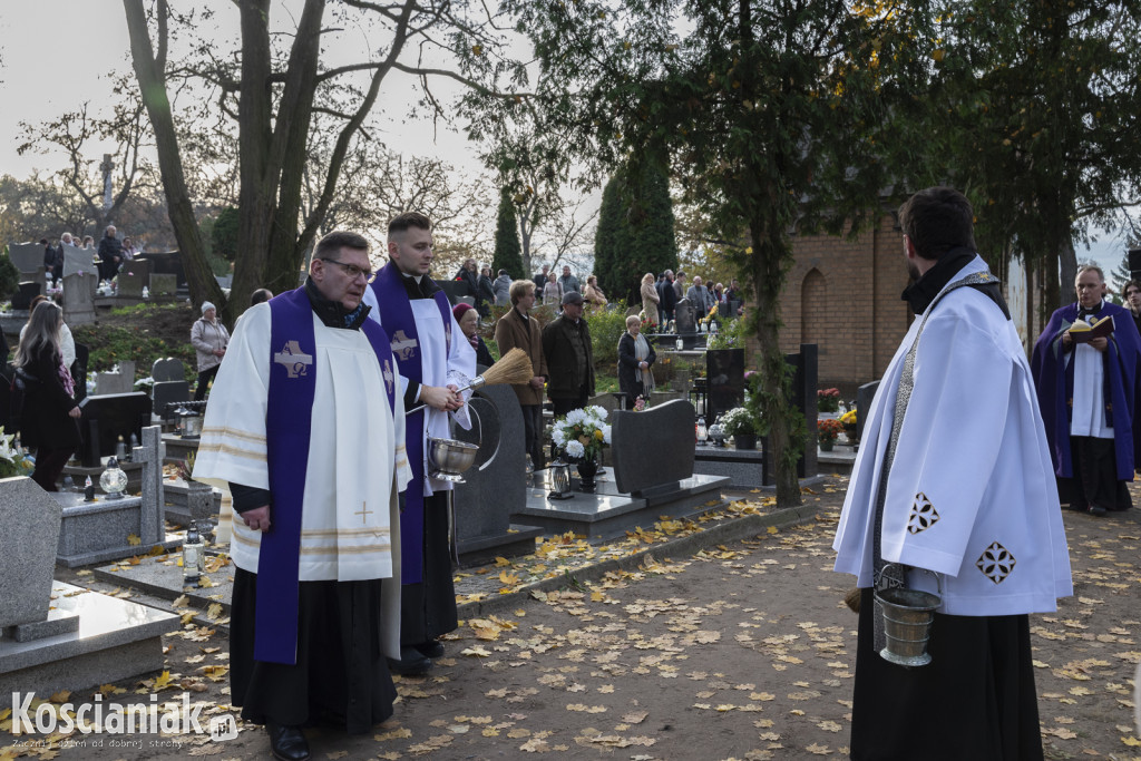 Uroczystość Wszystkich Świętych na kościańskich cmentarzach