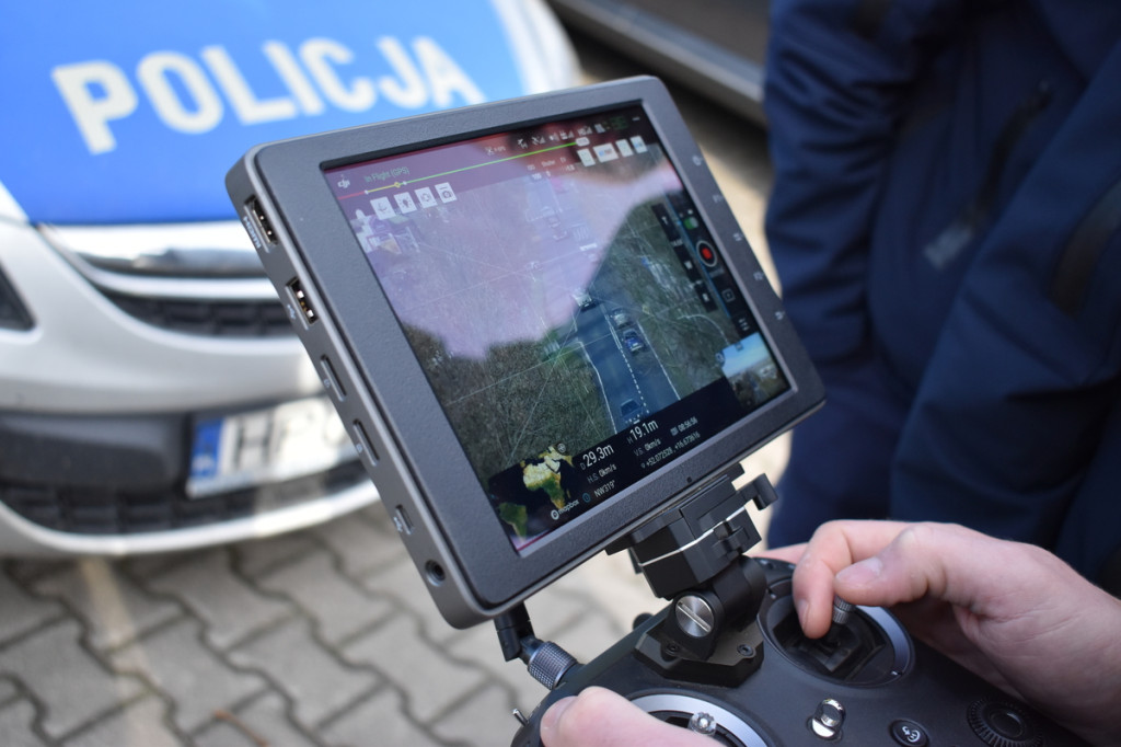 Policyjny dron w akcji
