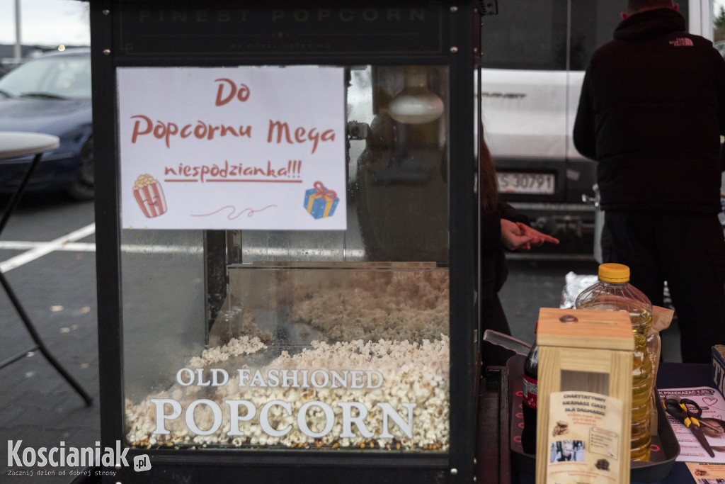 Kiermasz ciast dla Dagmarki przy drogerii dm