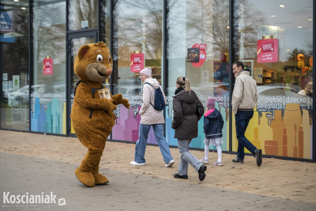 Kiermasz ciast dla Dagmarki przy drogerii dm