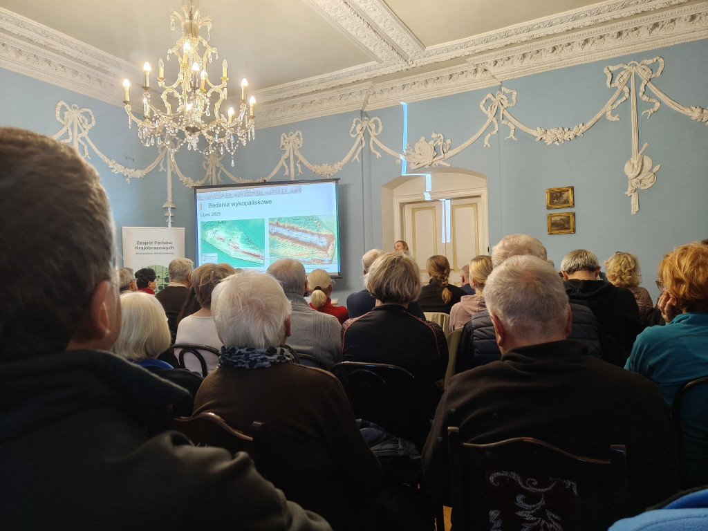 Spotkanie o polskich piramidach w Wyskoci