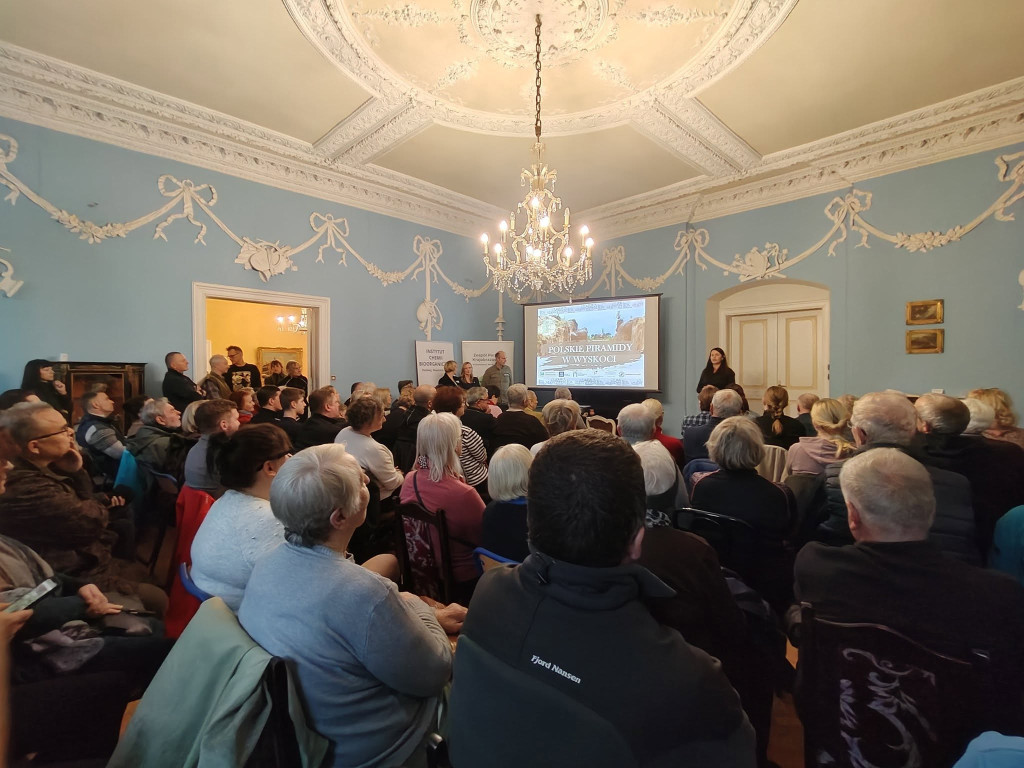 Spotkanie o polskich piramidach w Wyskoci