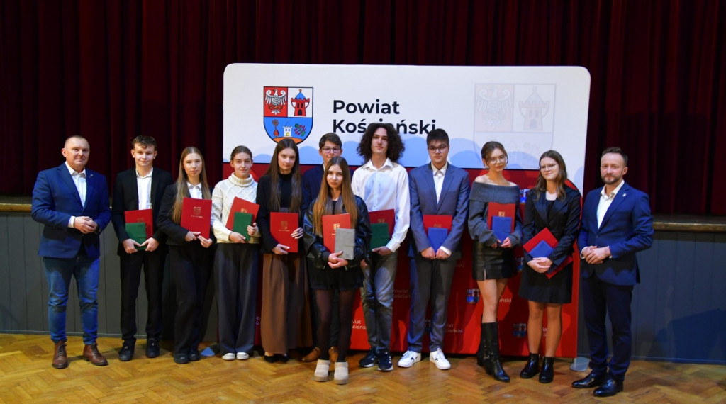 Stypendia i nagrody od starosty i powiatu