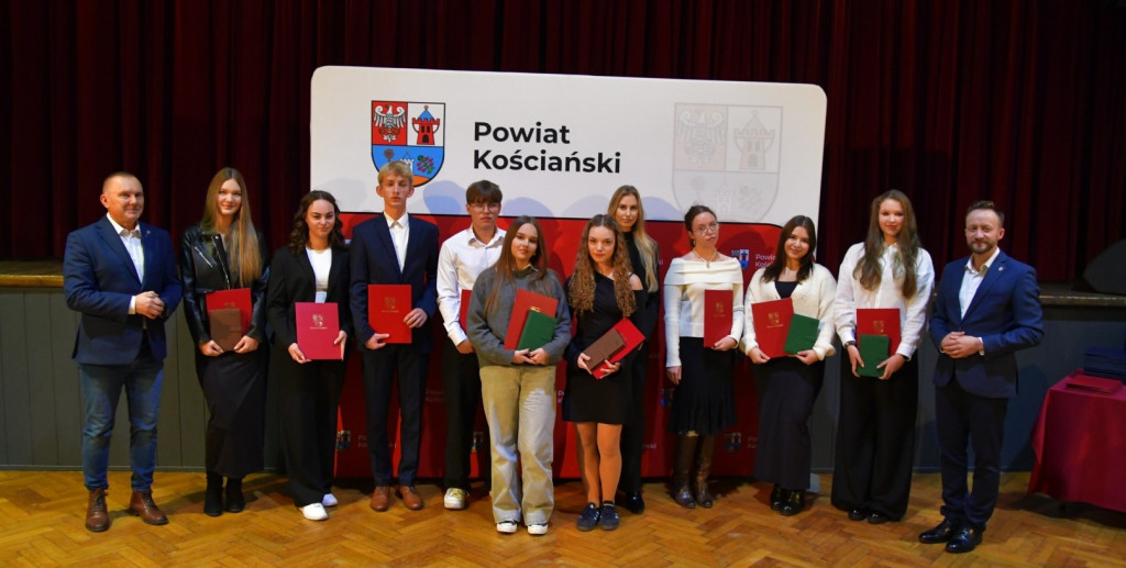 Stypendia i nagrody od starosty i powiatu