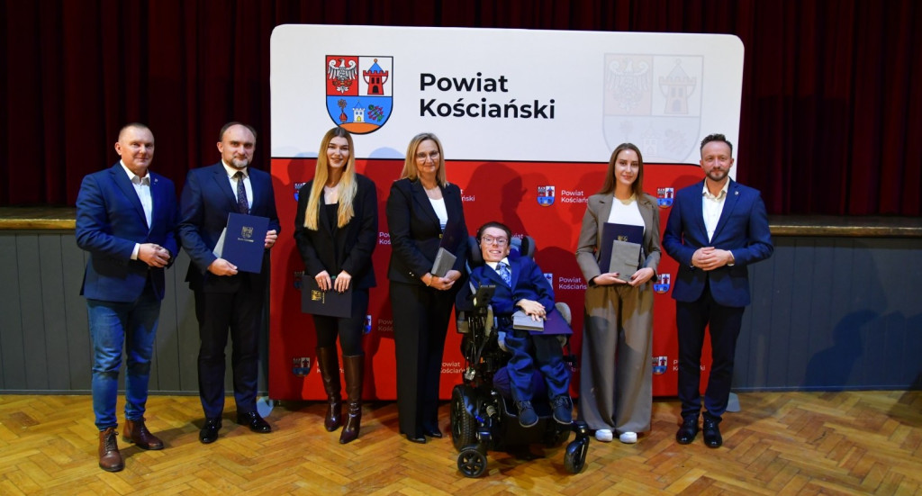 Stypendia i nagrody od starosty i powiatu