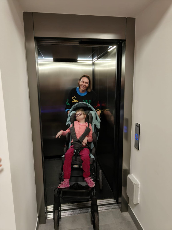 Zamontowano windę w szkole w Kiełczewie