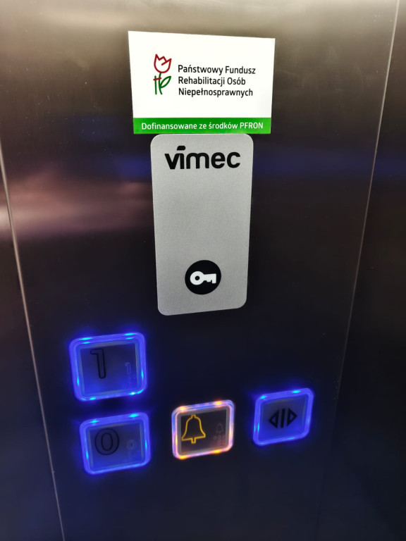 Zamontowano windę w szkole w Kiełczewie