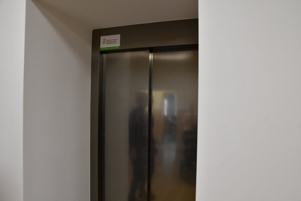 Zamontowano windę w szkole w Kiełczewie